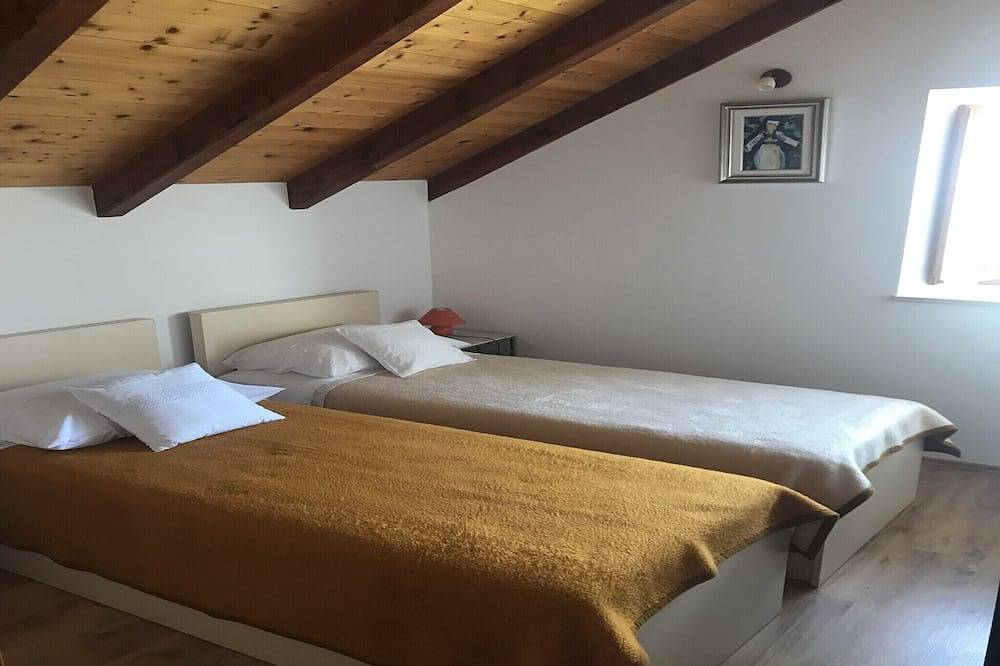 Country House Bakicevo - Appartamento con 2 camere da letto e terrazza in Canali, Dubrovnik-Neretva