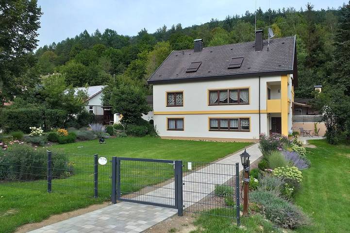 Ferienwohnung für 4 Personen, mit Garten