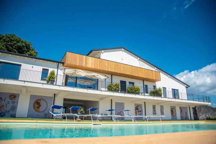 Chambre d’hôte pour 2 personnes, avec Balcon et Terrasse ainsi que Jardin et Bassin pour enfant à Mascali