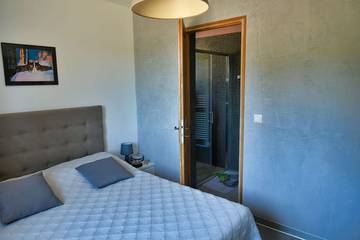 Villa pour 12 Personnes dans Trémouille-Saint-Loup, Région de Besse-et-Saint-Anastaise, Photo 3