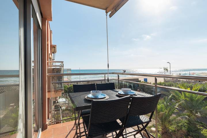 Apartamento para 4 personas, con Balcón y Jardín en Costa del Garraf