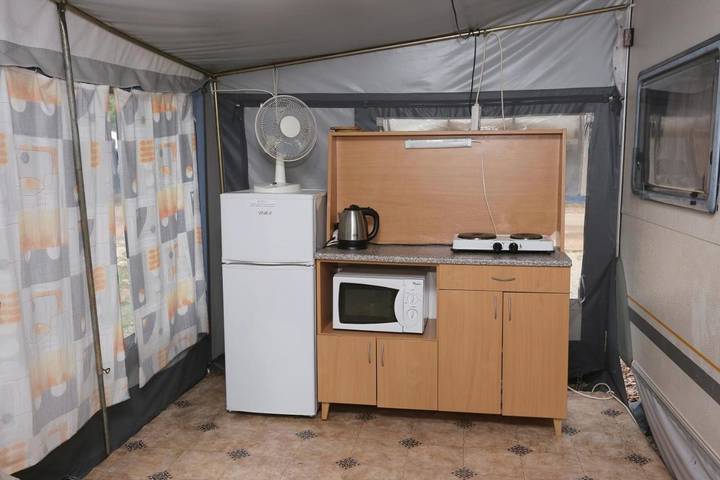 Camping pour 5 personnes, avec piscine et terrasse, animaux acceptés à Funtana - 4