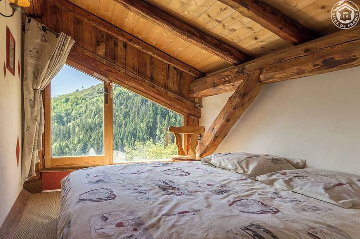 Location de vacances pour 14 personnes, avec jardin ainsi que terrasse et sauna à Saint-Jean-de-Belleville - 2