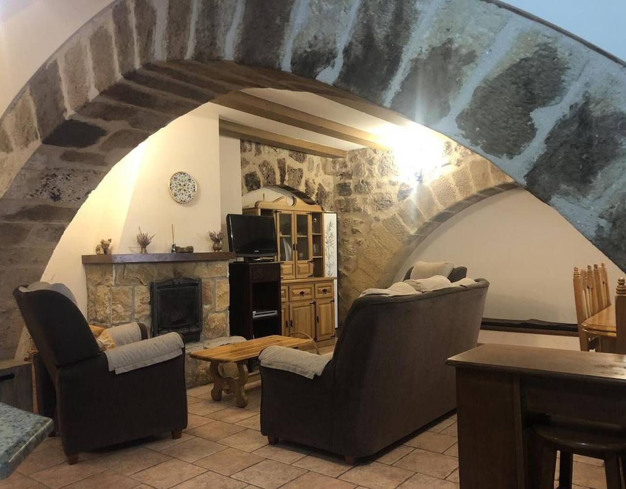 Maison de campagne 'Juderia I' avec Wi-Fi in Oña, Parc Naturel Montes Obarenes - San Zadornil