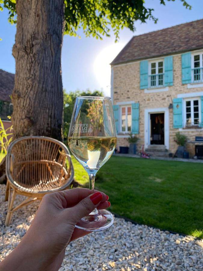 Location de vacances pour 2 personnes, avec terrasse et jardin à Dammarie-les-Lys - 4