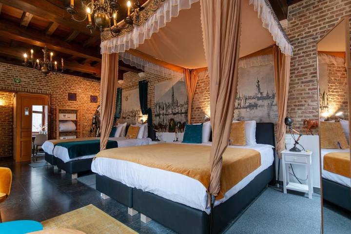 B&b voor 3 personen, with sauna and uitzicht as well as terras in Antwerpen