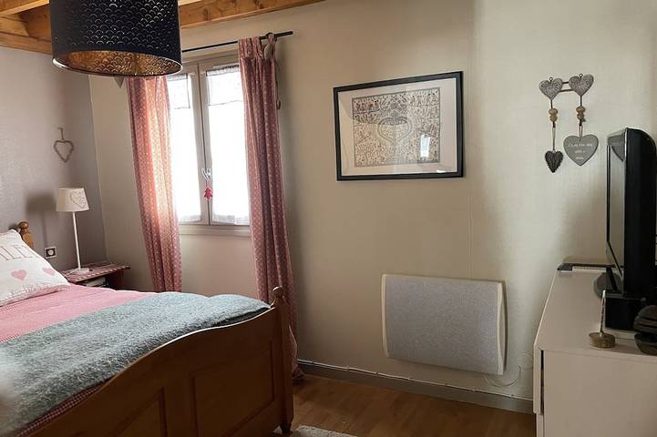 Chaleureux Chalet Cosy proche des pistes et départ de randonnées Classé 3*** 😊 in Bolquère, Parc naturel régional des Pyrénées catalanes