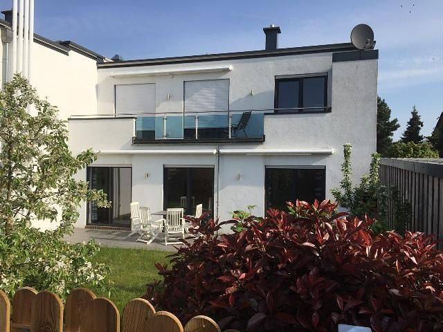 Ferienwohnung für 4 Personen, mit Balkon/Terrasse und Terrasse sowie Garten in Dangast