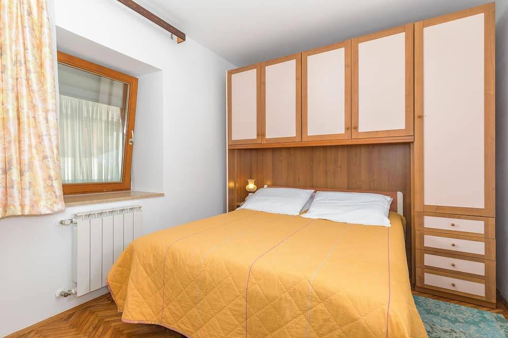 Entire apartment, Cozy apartment in Zambratija with Wifi in Zambratija, Umag Region