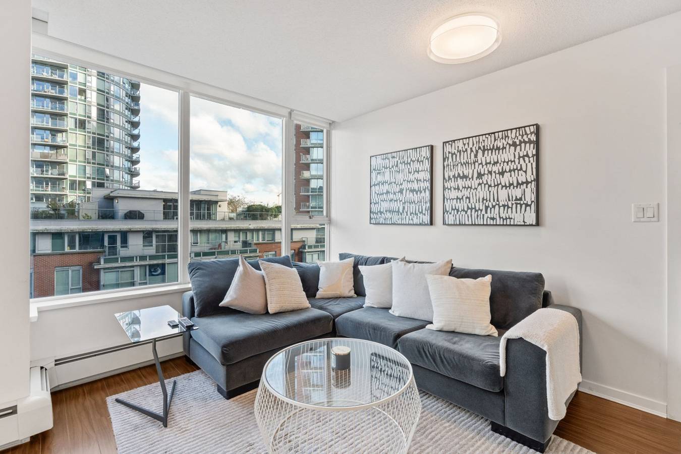 Appartamento intero, Modern Downtown Van 2Br Condo | Walk to Bc Place in Vancouver, Columbia Britannica