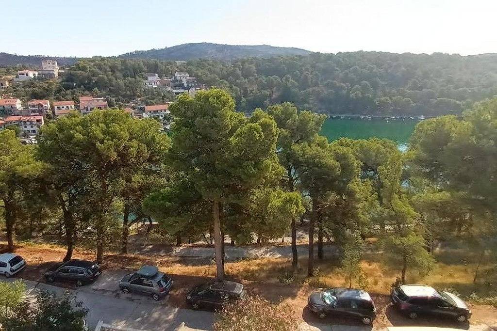 Ganze Wohnung, 1-Zimmer-Ferienwohnung mit Balkon und Meerblick Zaton, Krka A-24448-c in Raslina, Šibenik-Knin