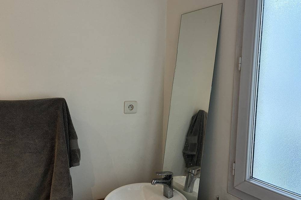 Entire apartment, Bright apartment in Pantin, near Paris in Pantin, Seine-Saint-Denis