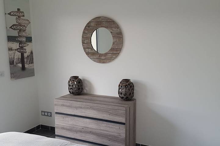 Location de vacances pour 8 personnes, avec terrasse ainsi que jacuzzi et jardin à Saint-Paul-en-Born - 4