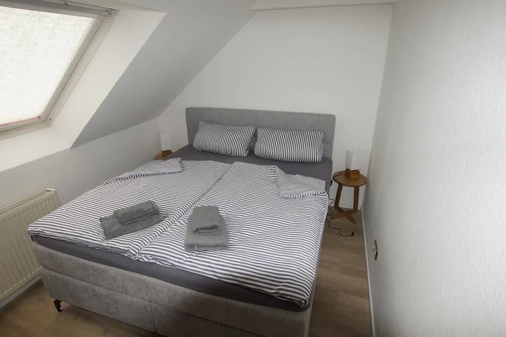 Ganze Wohnung, Lüttke Juwel, Ferienwohnung mit traumhaftem Seeblick in Lembruch, Landkreis Diepholz