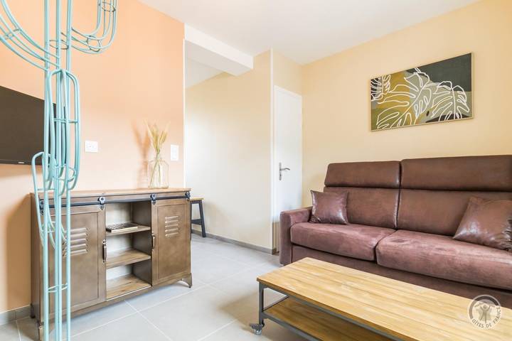 Le Petit Balcon. in Cuves, Avranches region