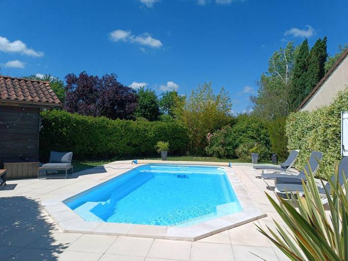 Chalet para 8 personas, con piscina y jardín - 1