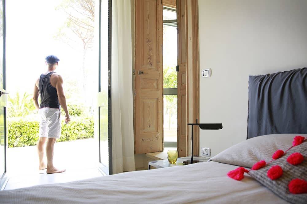 Luxus-Designer-Villa mit Infinity-Pool, herrlicher Aussicht im Herzen Apuliens in Campi Salentina, Lecce Provinz