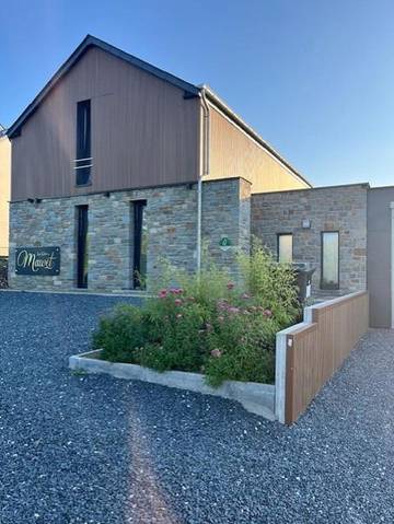 Gîte pour 4 personnes, avec terrasse et jardin, animaux acceptés à Léglise