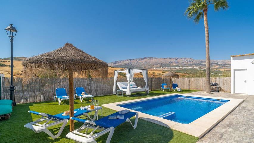 Casa rural para 5 personas, con piscina y balcón/terraza en Villanueva de la Concepción - 3