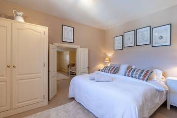 Villa for 14 People in Valbonne, Cannes region, Photo 4