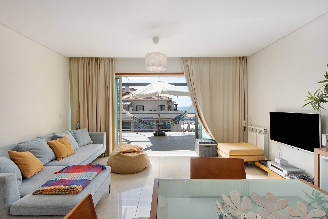 Entire apartment, Apartment 'Cantinho Da Praia Da Barra' with Sea View, Shared Pool and Wi-Fi in Praia da Barra, Gafanha da Nazaré