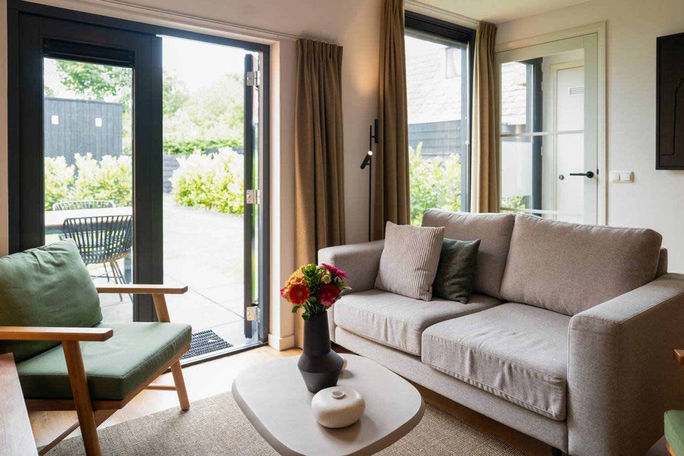 Geheel appartement, Vakantieappartement voor 4 personen met tuin in Nederlandse waddeneilanden