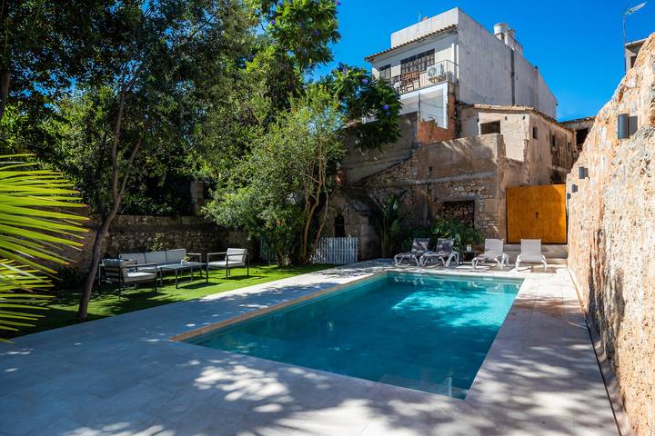Holiday home for 8 people, with garden - 1