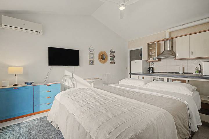 Apartamento entero, Apartamento 'Sunny Home' con vistas al mar y gran terraza in Cunit, Costa Dorada