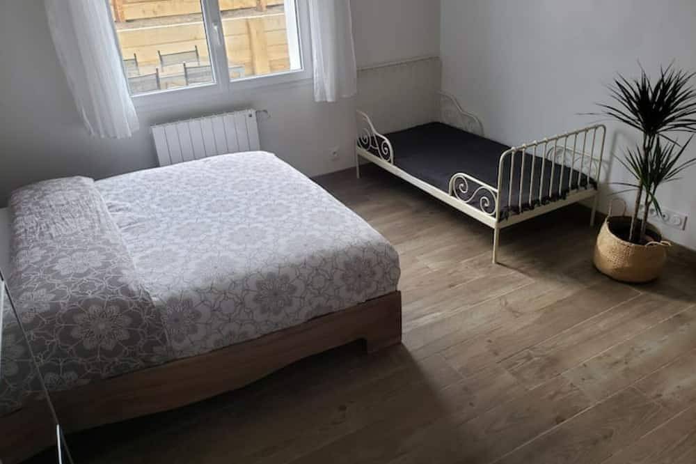 Entire apartment, Cozy apartment, quiet, terrace, family discount in Arcangues, Bayonne region