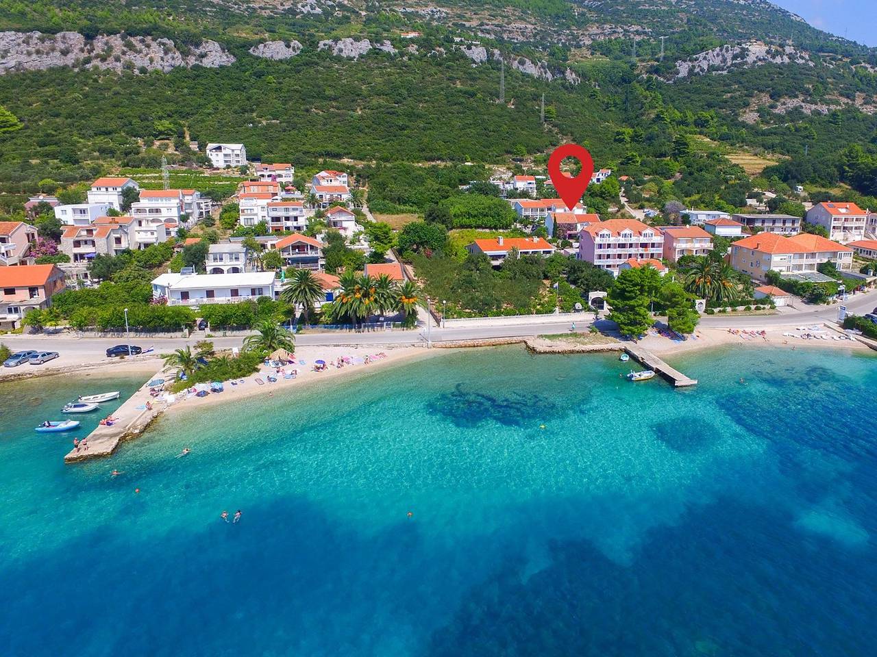 Entire apartment, Great 2+1 Apartment with sea view balcony and very close to the sea. in Kuciste, Dubrovnik-Neretva