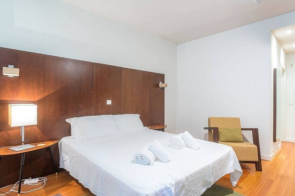 Luxury Lisbon Coast Villa | 4 Bedrooms | Villa Belga Queen | Private Swimming Pool & Games Room | Cascais in Aldeia de Juzo, Cascais e Estoril