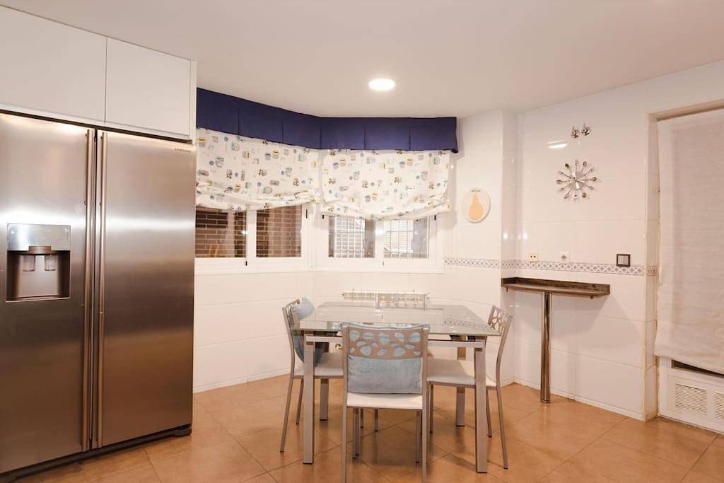 Five-Bedroom House in Madrid, Área Metropolitana de Madrid