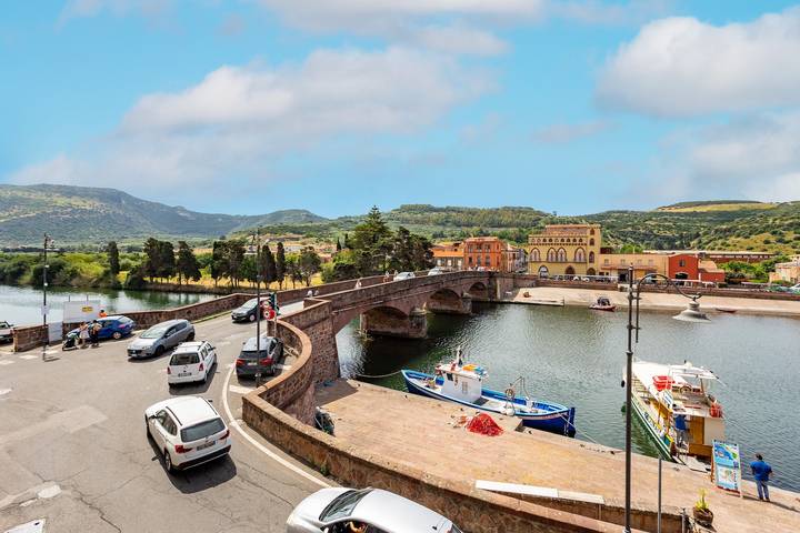 Gîte pour 4 personnes, avec balcon et vue sur le lac, animaux acceptés à Bosa - 2