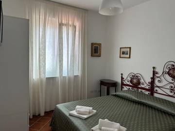 Maison d’hôte pour 3 personnes, avec jardin et terrasse à Praia a Mare