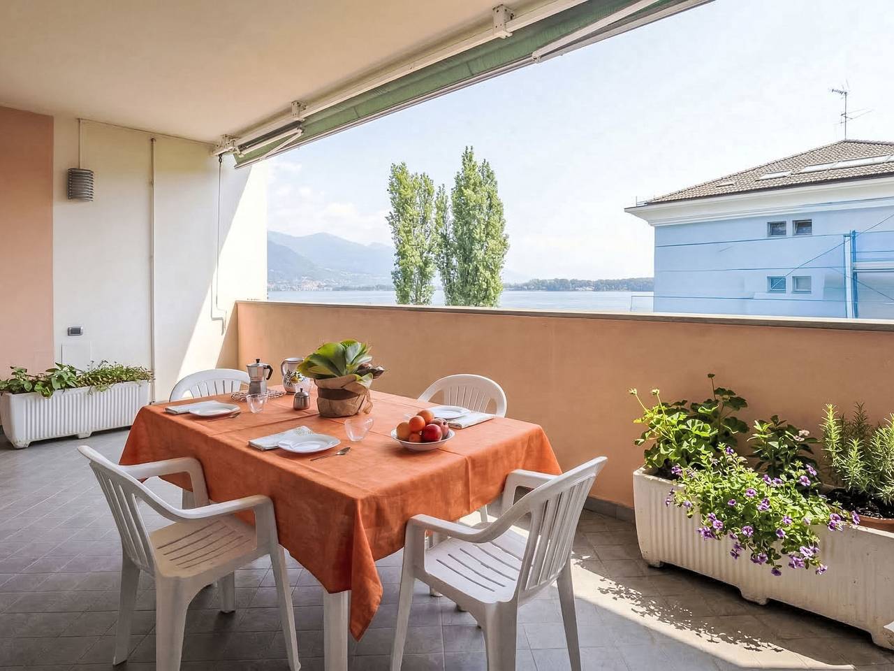 Appartamento intero, Casa Alba Terrace View in Sarnico, Lago d'Iseo