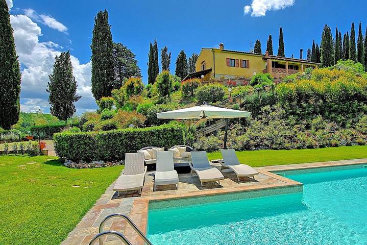 Villa con piscina per 7 persone, con balcone e piscina a San Gimignano