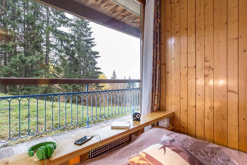 Entire apartment, Charming Central Apt · Next to Slopes & Shops · Sw Balcony · Free Wifi in Arc 1800, Bourg-Saint-Maurice