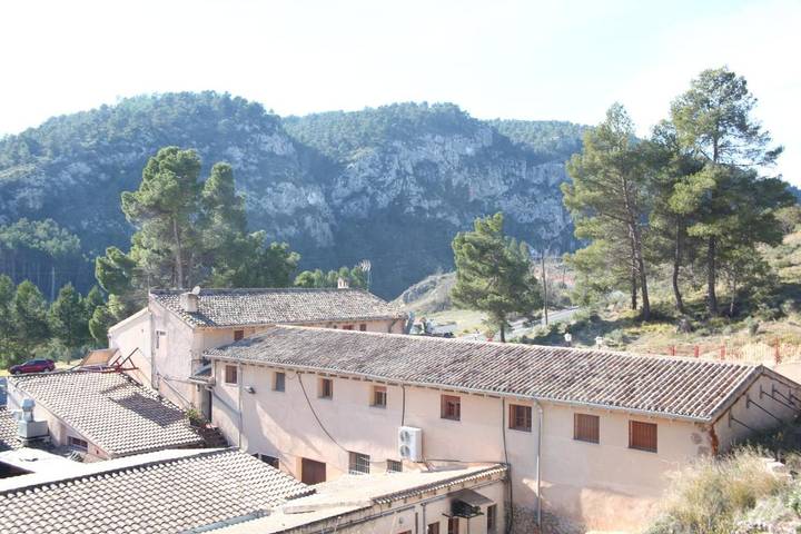 Hotel para 18 personas, con vistas y terraza en L'Alcoià - 2