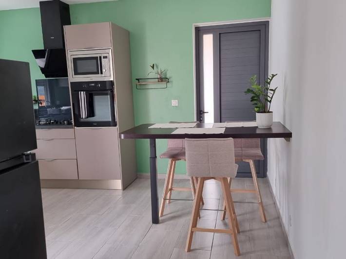 Gîte pour 6 personnes, avec jardin dans Piton de la Fournaise - 2