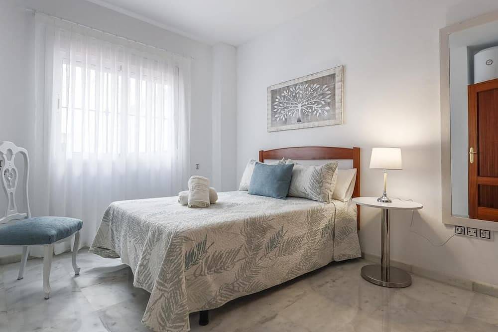 Entire apartment, Elegant Apartment In The Heart Of Sevilla- Triana in Central Seville, Sevilla