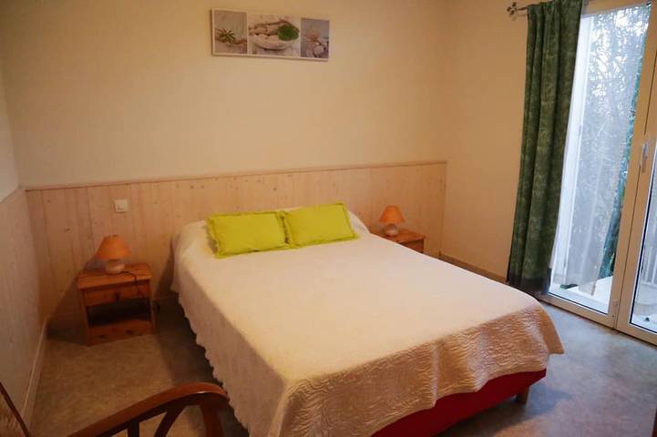 Entire apartment, Location du Canigou, Gîte 6 people. Hiking, Heritage, Festivals, Cures. in Prades, Prades region