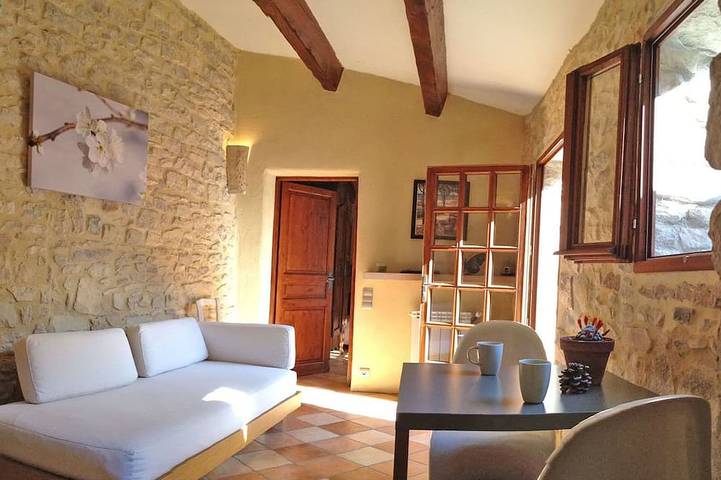 Gîte pour 2 personnes, avec terrasse et piscine à Carnas - 4