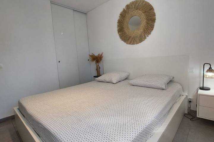 Location de vacances pour 6 personnes, avec terrasse et jardin dans Sainte-Lucie de Porto-Vecchio - 3