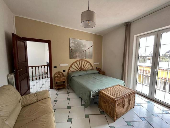 B&b per 2 persone, con Balcone e Idromassaggio nonché Terrazza e Giardino a Chiaia