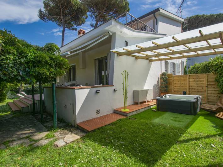Holiday rental for 6 people, with Terrace and Garden in Pisa