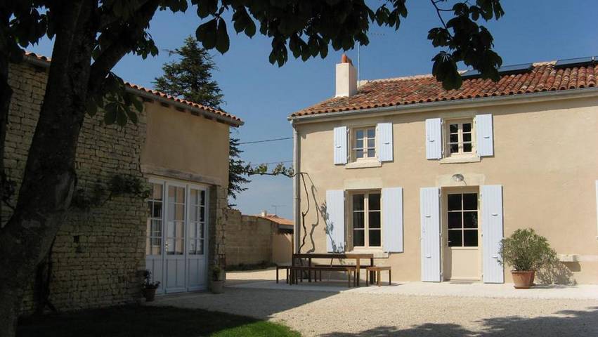 Gîte pour 8 personnes, avec jardin - 1