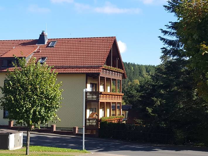 Ferienwohnung für 6 Personen, mit Balkon und Terrasse sowie Garten in Friedrichroda