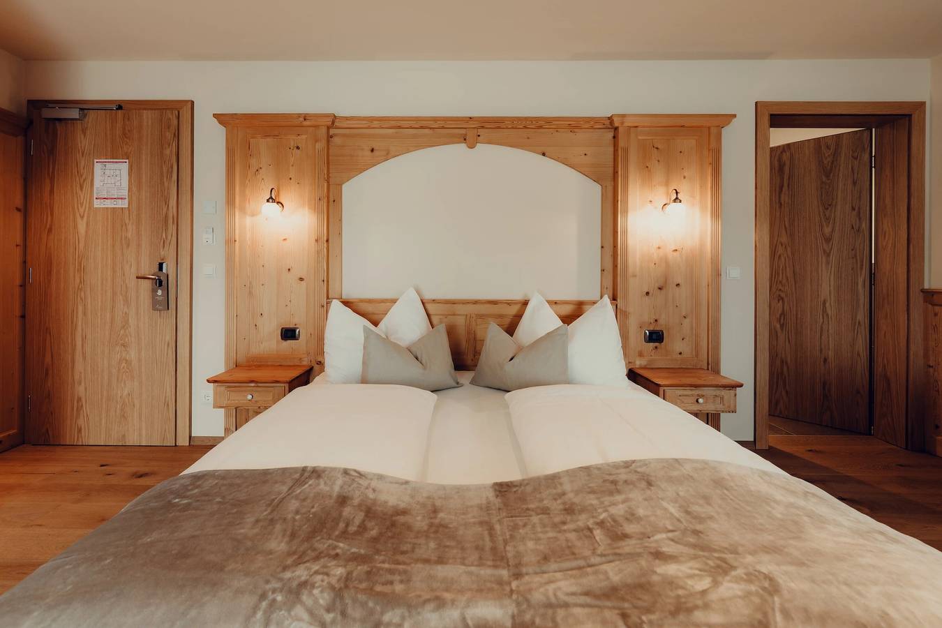 Camera 'Murrer Doppelzimmer 105' con vista montagna, giardino comune e Wi-Fi in Sarentino, Alpi Sarentine