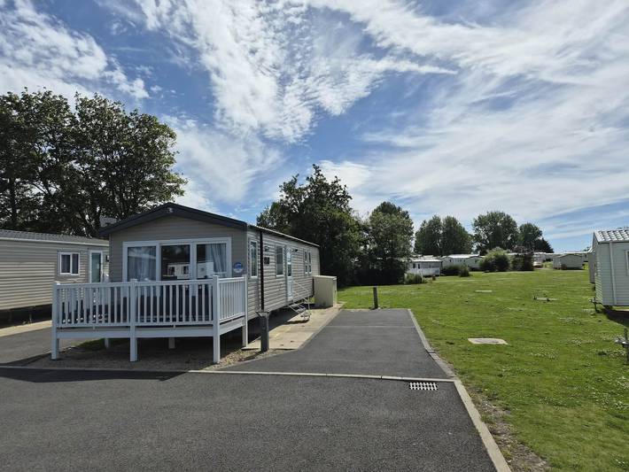 Bungalow for 6 people in Blackpool