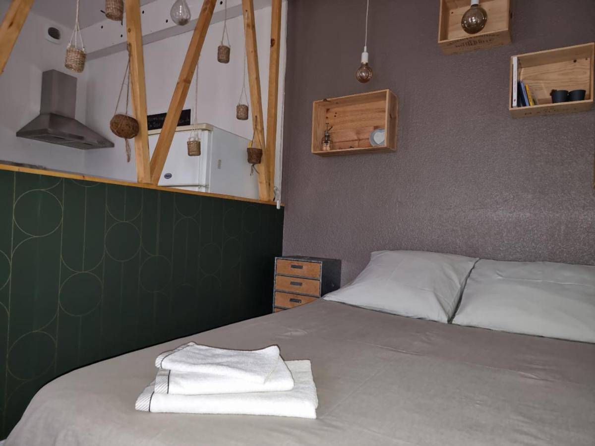 Appartement entier, One-Bedroom Apartment in Libourne, Région de Libourne